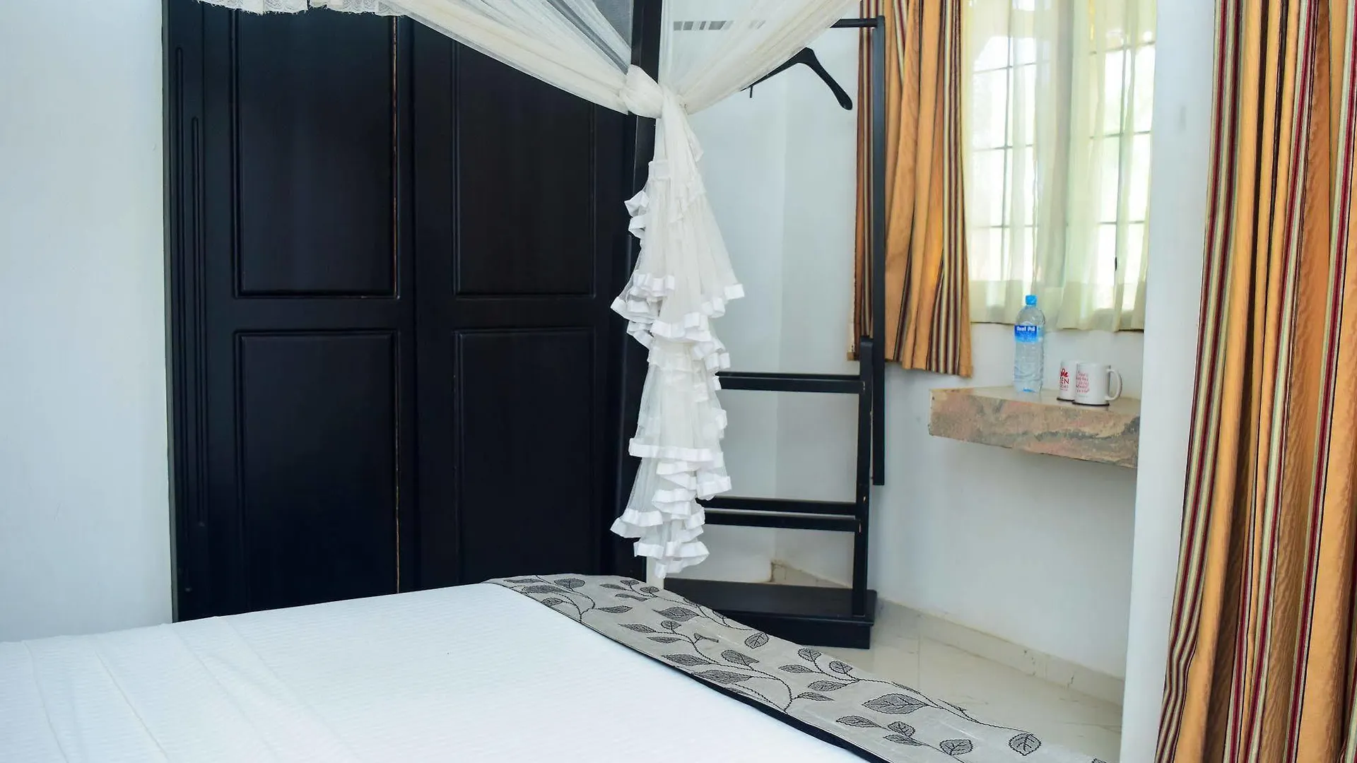 ** Hotel Zen Rooms Park Lane Negombo Sri Lanka
